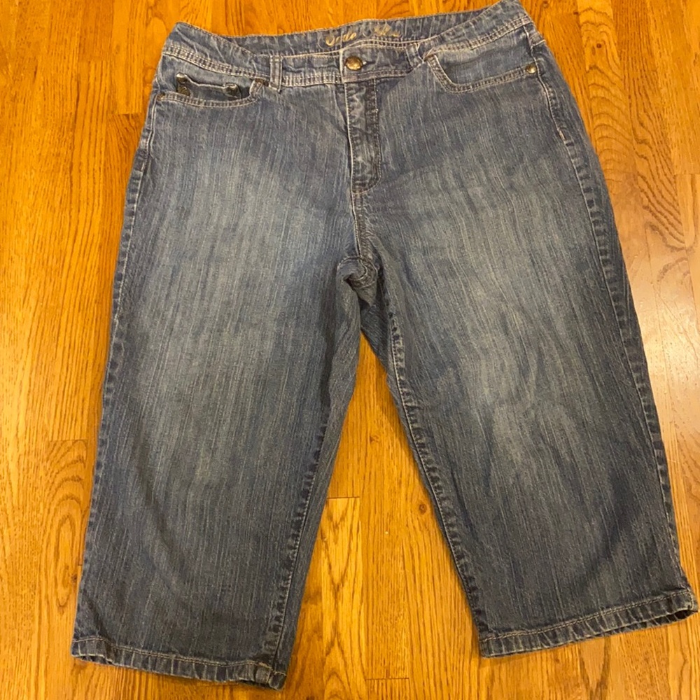 Code Bleu Capri Jeans
